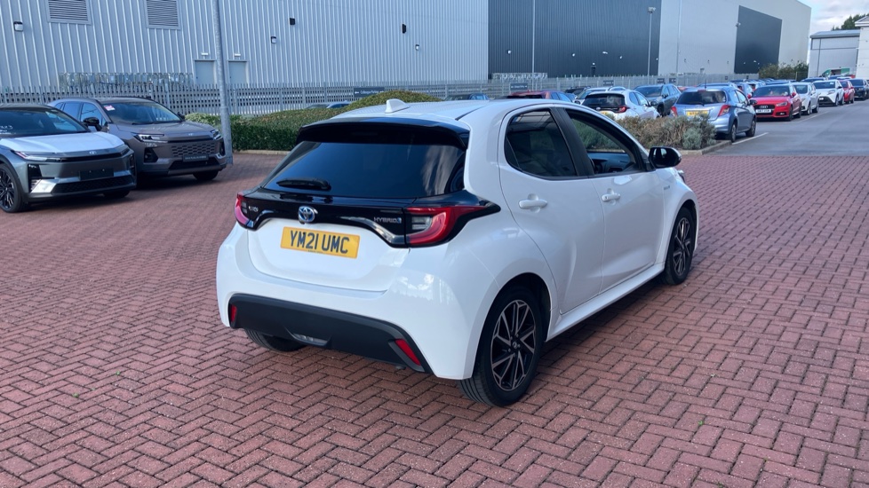 Toyota Yaris 1.5 Hybrid Design 5dr CVT Hybrid Hatchback - Image 46