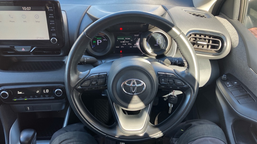 Toyota Yaris 1.5 Hybrid Design 5dr CVT Hybrid Hatchback - Image 54