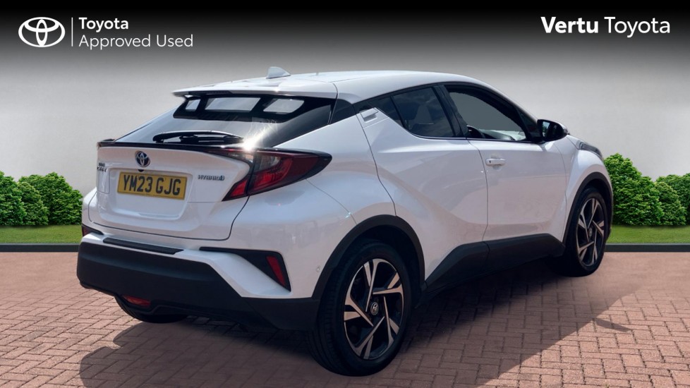 Toyota C-HR 1.8 Hybrid Design 5dr CVT Hybrid Hatchback - Image 2
