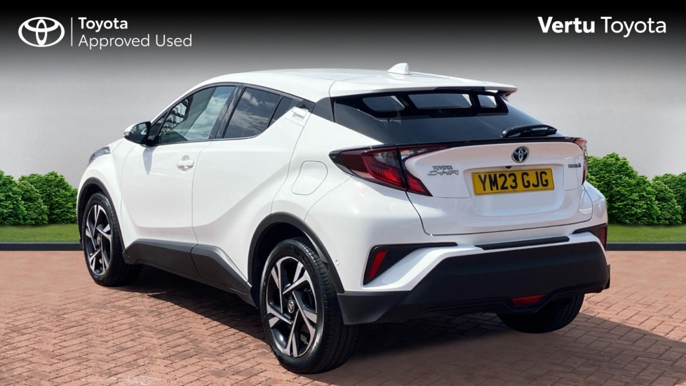 Toyota C-HR 1.8 Hybrid Design 5dr CVT Hybrid Hatchback - Image 4