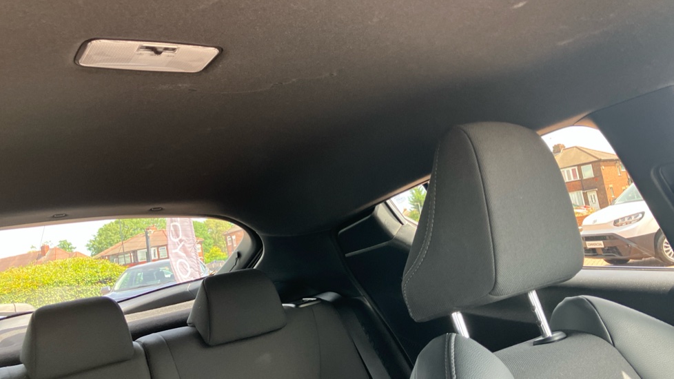 Toyota C-HR 1.8 Hybrid Design 5dr CVT Hybrid Hatchback - Image 19