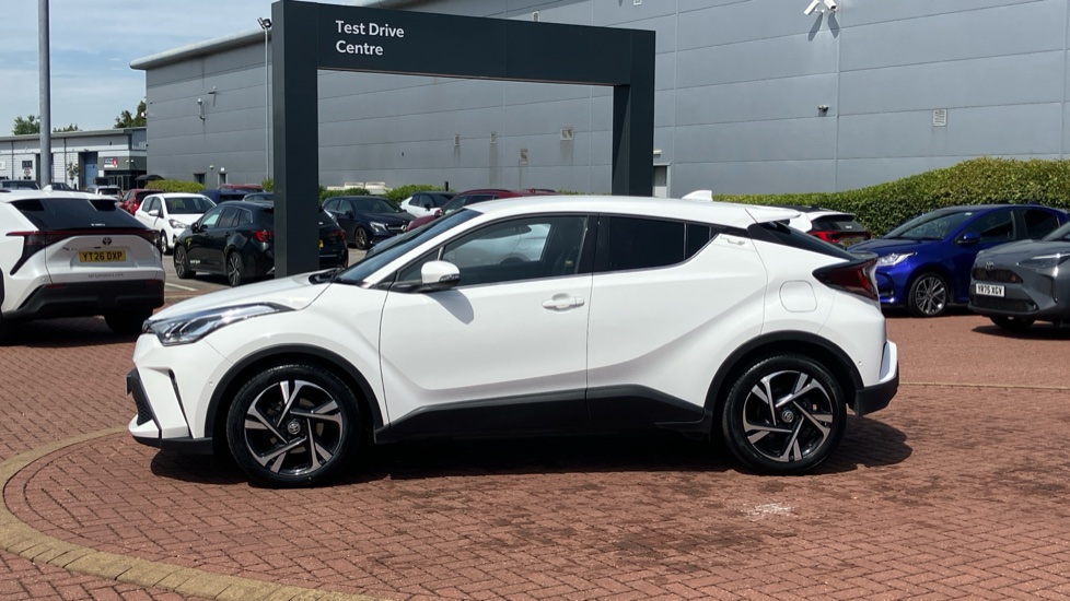 Toyota C-HR 1.8 Hybrid Design 5dr CVT Hybrid Hatchback - Image 24