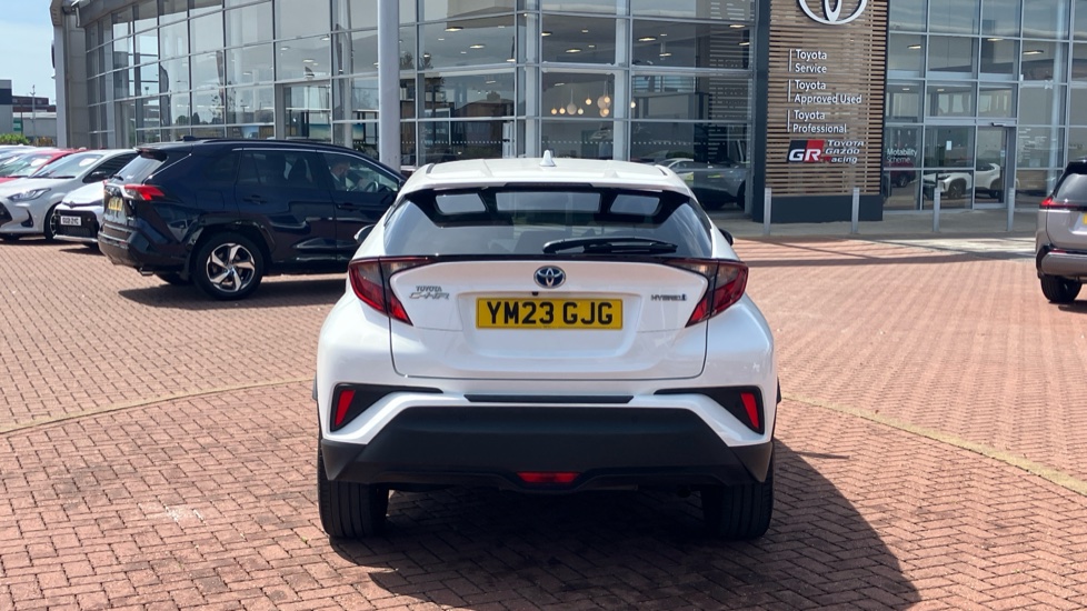 Toyota C-HR 1.8 Hybrid Design 5dr CVT Hybrid Hatchback - Image 26