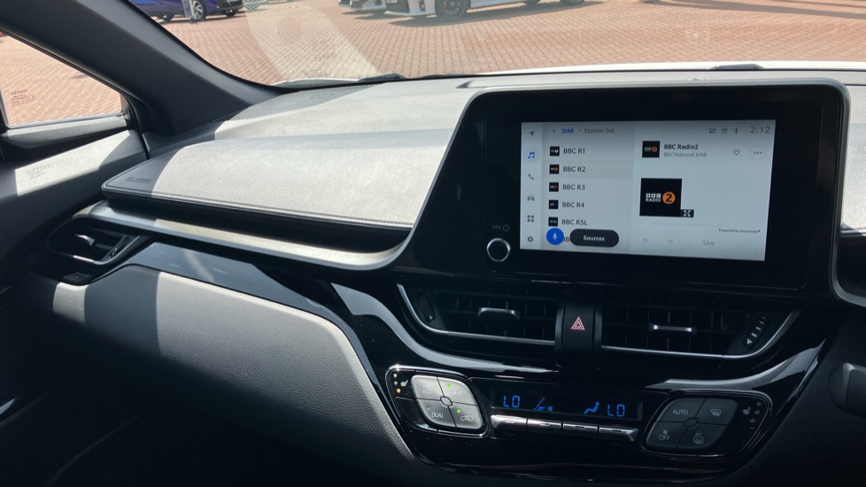Toyota C-HR 1.8 Hybrid Design 5dr CVT Hybrid Hatchback - Image 41