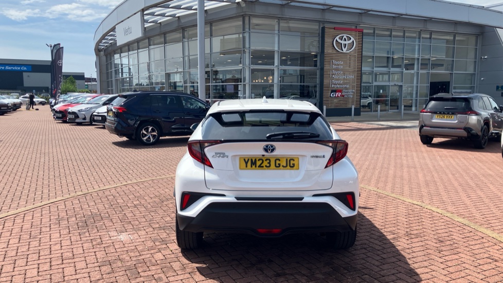 Toyota C-HR 1.8 Hybrid Design 5dr CVT Hybrid Hatchback - Image 45
