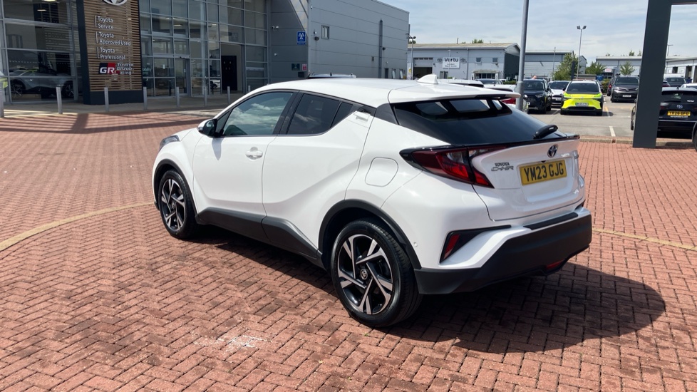 Toyota C-HR 1.8 Hybrid Design 5dr CVT Hybrid Hatchback - Image 50