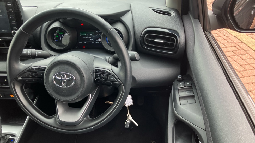 Toyota Yaris 1.5 Hybrid Design 5dr CVT Hybrid Hatchback - Image 10