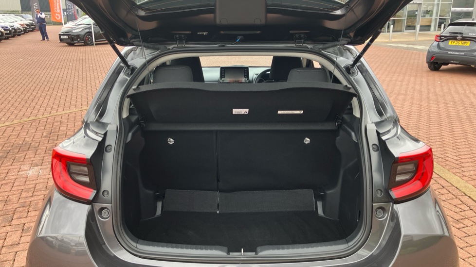 Toyota Yaris 1.5 Hybrid Design 5dr CVT Hybrid Hatchback - Image 13
