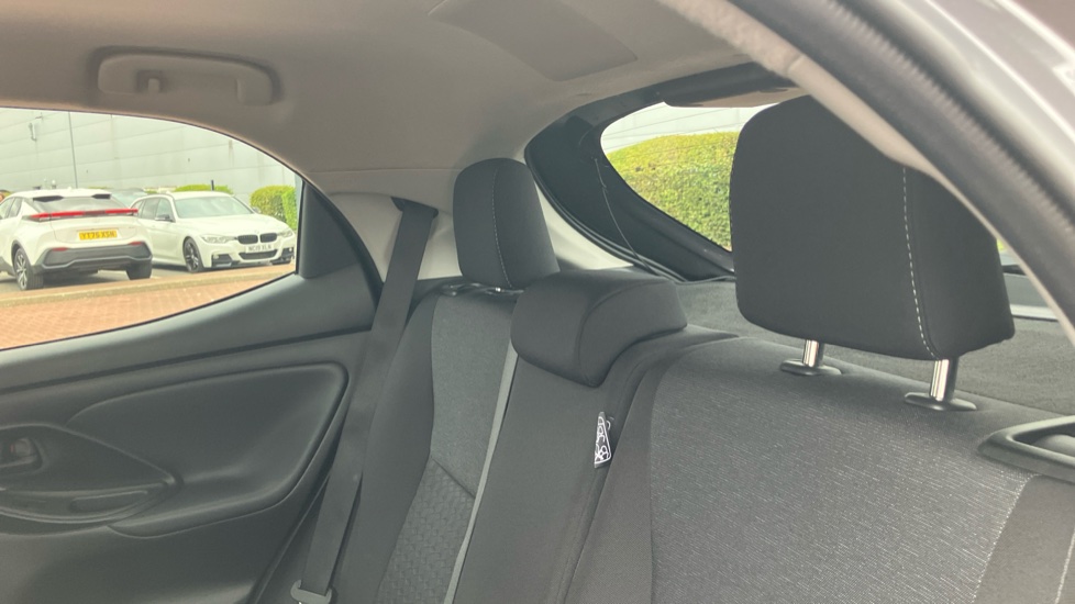 Toyota Yaris 1.5 Hybrid Design 5dr CVT Hybrid Hatchback - Image 18