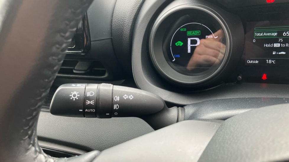 Toyota Yaris 1.5 Hybrid Design 5dr CVT Hybrid Hatchback - Image 31
