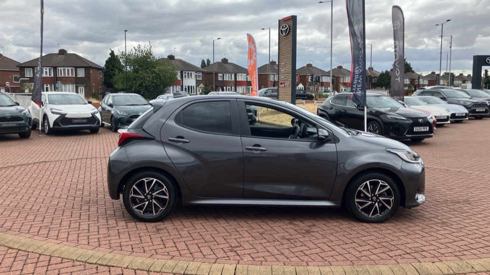 Toyota Yaris 1.5 Hybrid Design 5dr CVT Hybrid Hatchback - Image 43