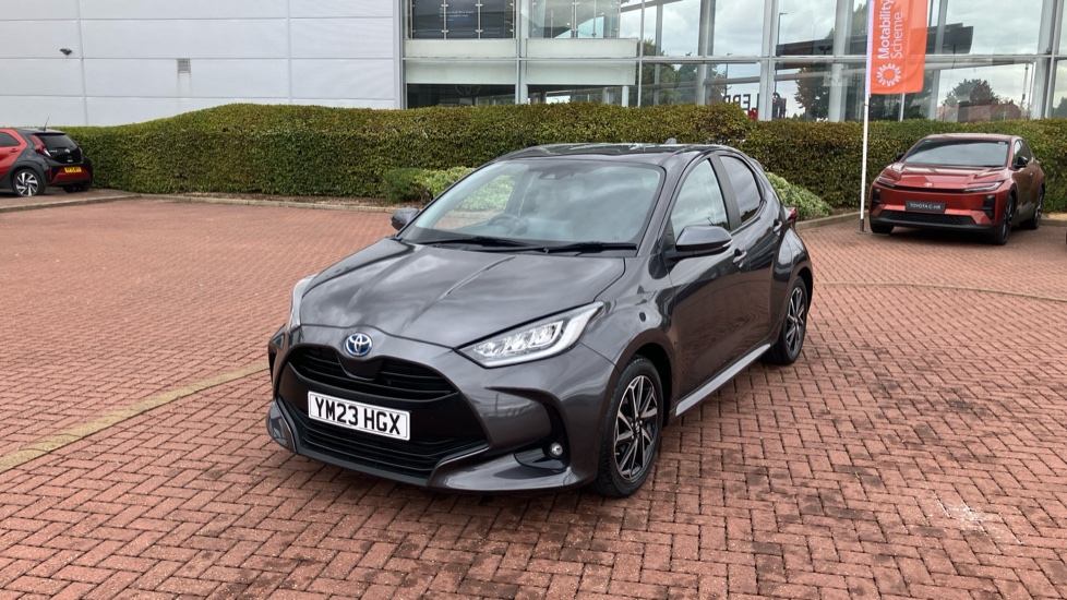 Toyota Yaris 1.5 Hybrid Design 5dr CVT Hybrid Hatchback - Image 48