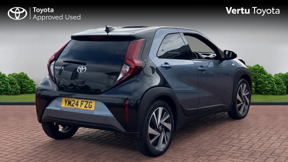 Toyota Aygo X 1.0 VVT-i Edge 5dr Auto Petrol Hatchback - Image 2