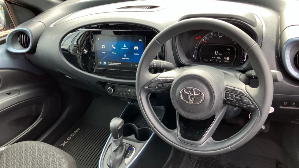 Toyota Aygo X 1.0 VVT-i Edge 5dr Auto Petrol Hatchback - Image 6