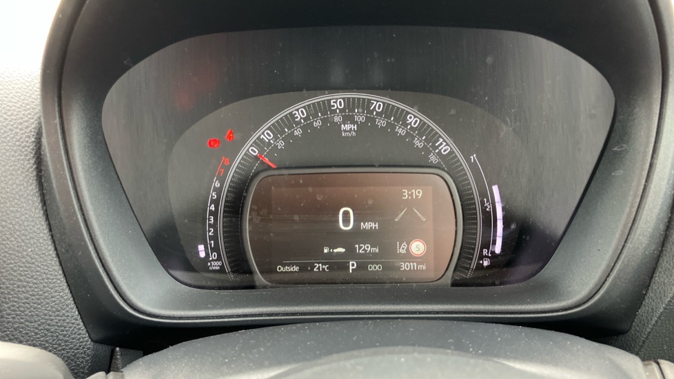 Toyota Aygo X 1.0 VVT-i Edge 5dr Auto Petrol Hatchback - Image 11