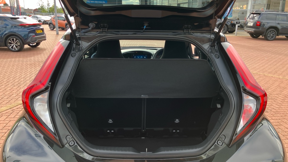 Toyota Aygo X 1.0 VVT-i Edge 5dr Auto Petrol Hatchback - Image 13