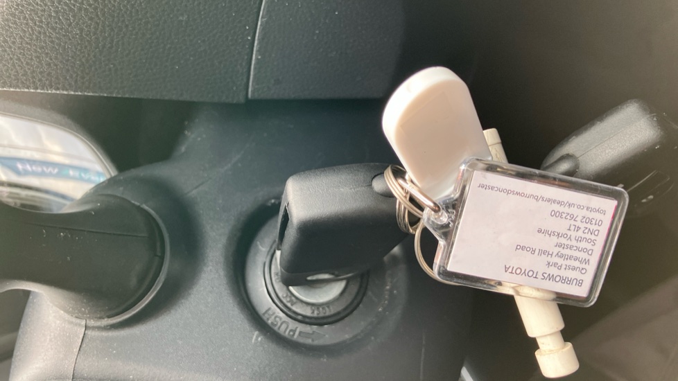 Toyota Aygo X 1.0 VVT-i Edge 5dr Auto Petrol Hatchback - Image 16