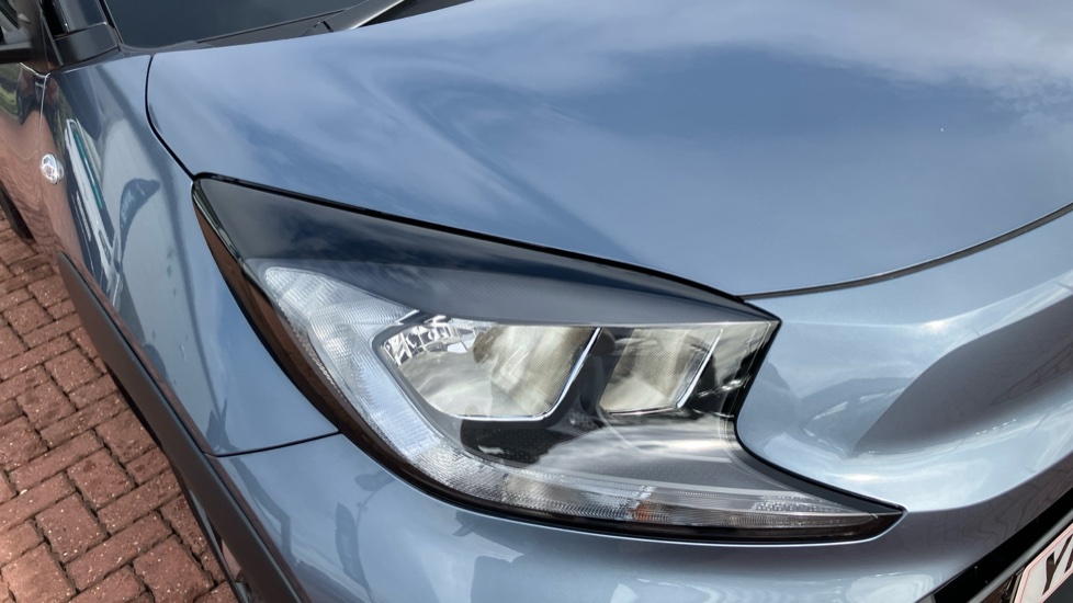 Toyota Aygo X 1.0 VVT-i Edge 5dr Auto Petrol Hatchback - Image 20