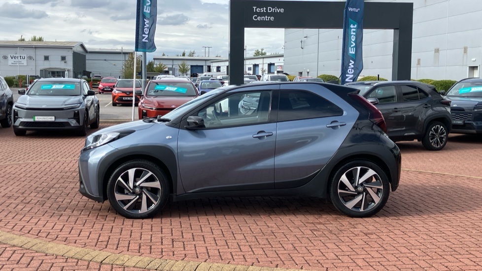 Toyota Aygo X 1.0 VVT-i Edge 5dr Auto Petrol Hatchback - Image 24