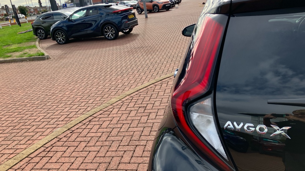Toyota Aygo X 1.0 VVT-i Edge 5dr Auto Petrol Hatchback - Image 36