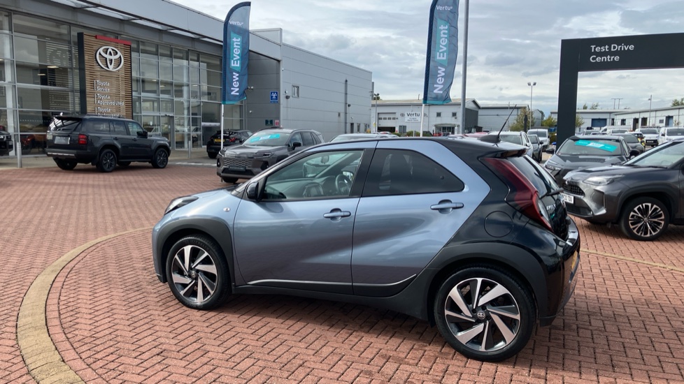 Toyota Aygo X 1.0 VVT-i Edge 5dr Auto Petrol Hatchback - Image 44