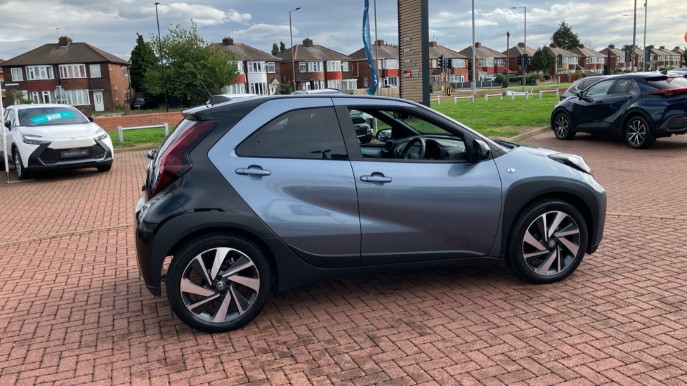 Toyota Aygo X 1.0 VVT-i Edge 5dr Auto Petrol Hatchback - Image 48