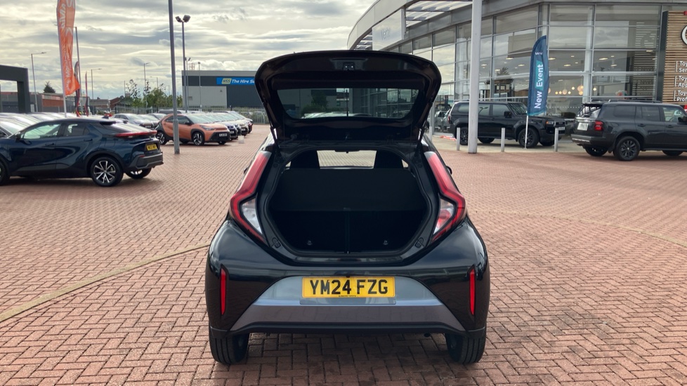 Toyota Aygo X 1.0 VVT-i Edge 5dr Auto Petrol Hatchback - Image 52