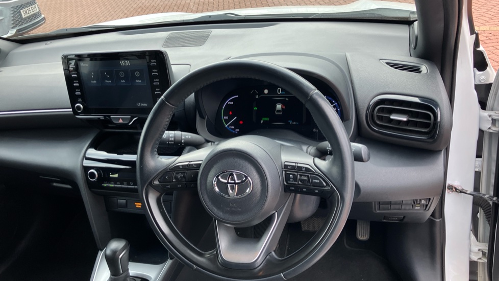 Toyota Yaris Cross 1.5 Hybrid Design 5dr CVT Hybrid Estate - Image 7