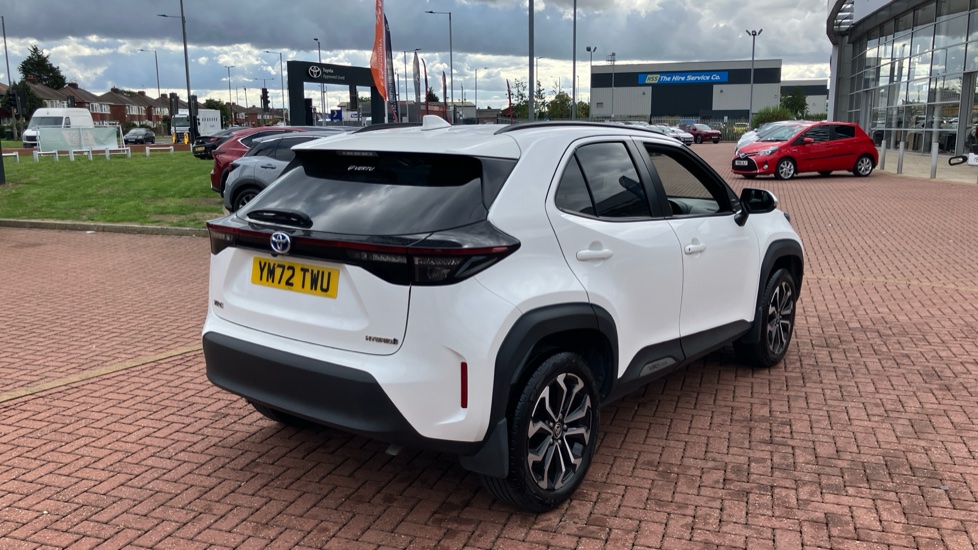 Toyota Yaris Cross 1.5 Hybrid Design 5dr CVT Hybrid Estate - Image 45