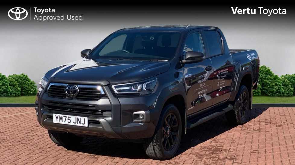 Toyota Hilux Diesel Invincible X D/Cab Pick Up 2.8 D 48V Auto - Image 3
