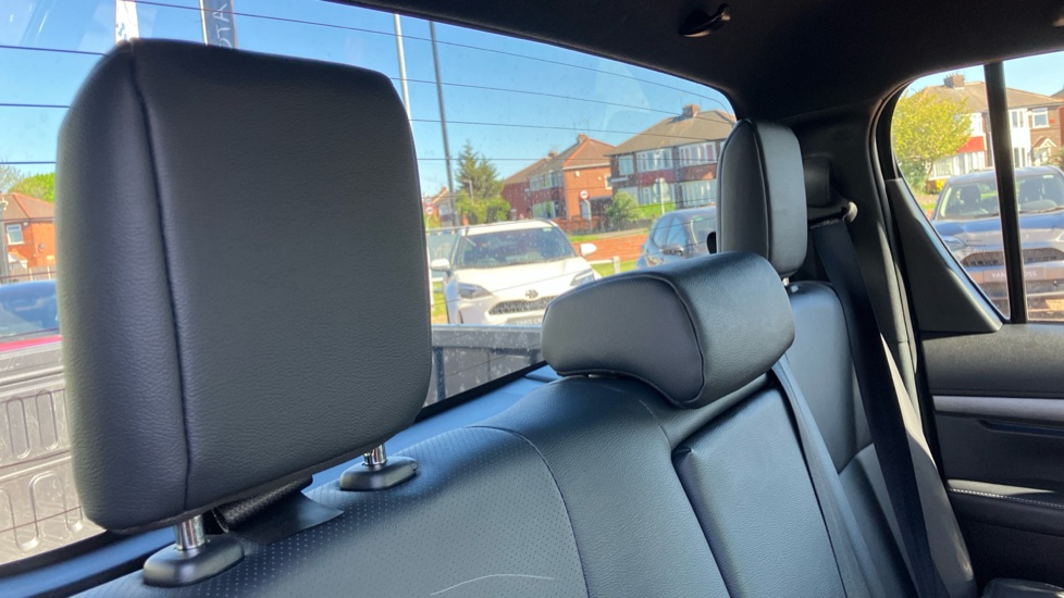 Toyota Hilux Diesel Invincible X D/Cab Pick Up 2.8 D 48V Auto - Image 18