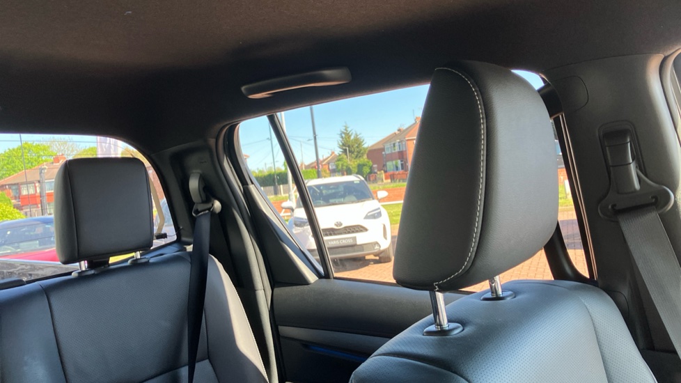 Toyota Hilux Diesel Invincible X D/Cab Pick Up 2.8 D 48V Auto - Image 19