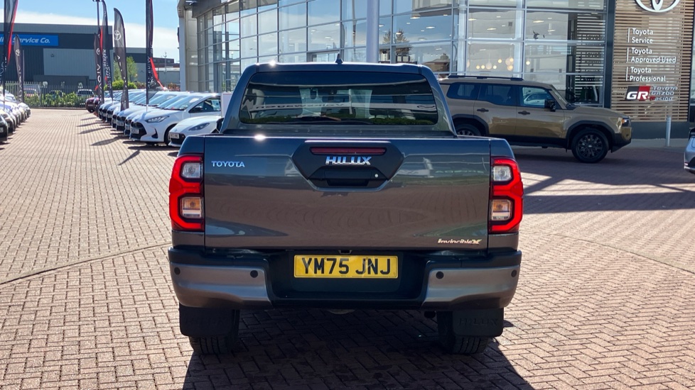 Toyota Hilux Diesel Invincible X D/Cab Pick Up 2.8 D 48V Auto - Image 26