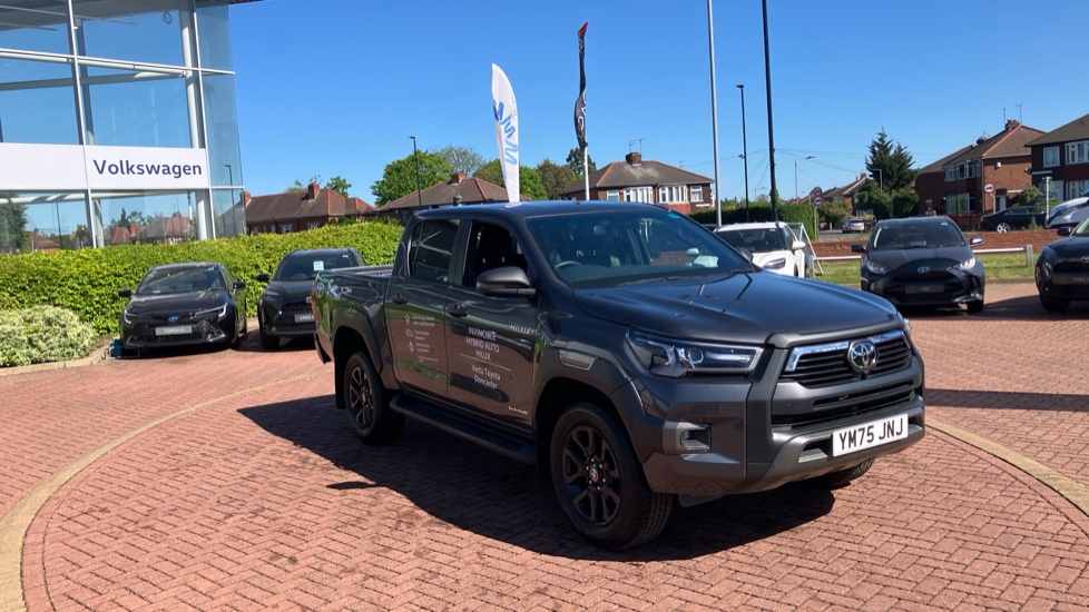 Toyota Hilux Diesel Invincible X D/Cab Pick Up 2.8 D 48V Auto - Image 43