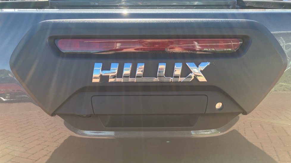 Toyota Hilux Diesel Invincible X D/Cab Pick Up 2.8 D 48V Auto - Image 47