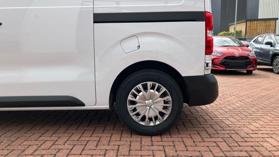 Toyota Proace L1 Diesel 1.5D 120 Icon Van - Image 25