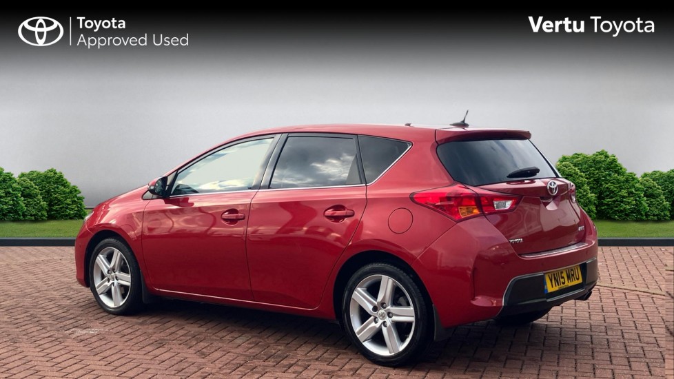 Toyota Auris 1.6 V-Matic Excel 5dr Petrol Hatchback - Image 4