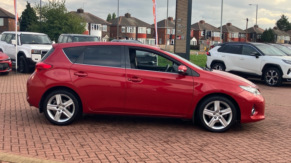 Toyota Auris 1.6 V-Matic Excel 5dr Petrol Hatchback - Image 23