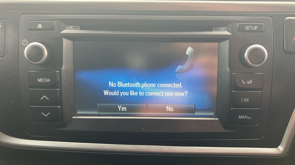 Toyota Auris 1.6 V-Matic Excel 5dr Petrol Hatchback - Image 38