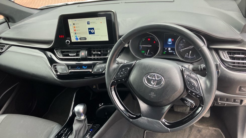 Toyota C-HR 1.8 Hybrid Design 5dr CVT Hybrid Hatchback - Image 6