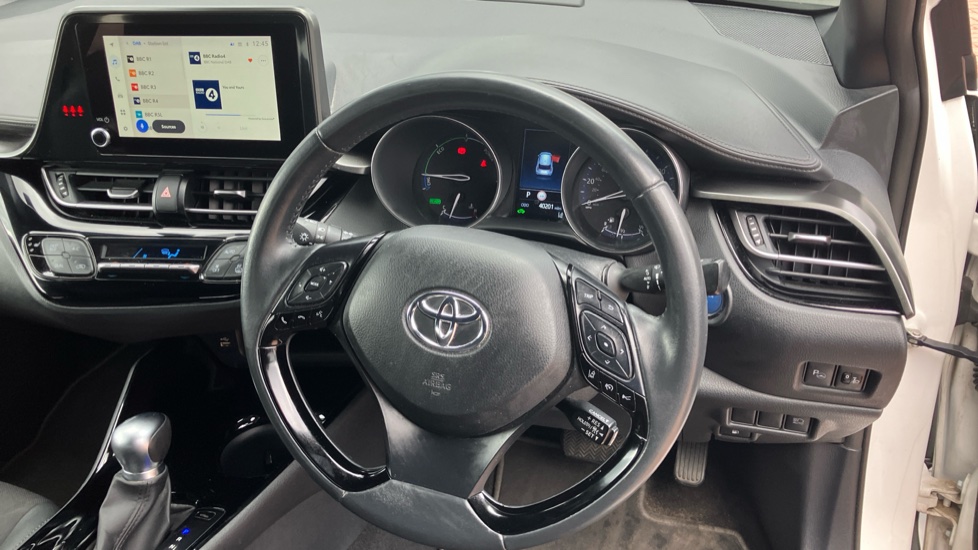 Toyota C-HR 1.8 Hybrid Design 5dr CVT Hybrid Hatchback - Image 7