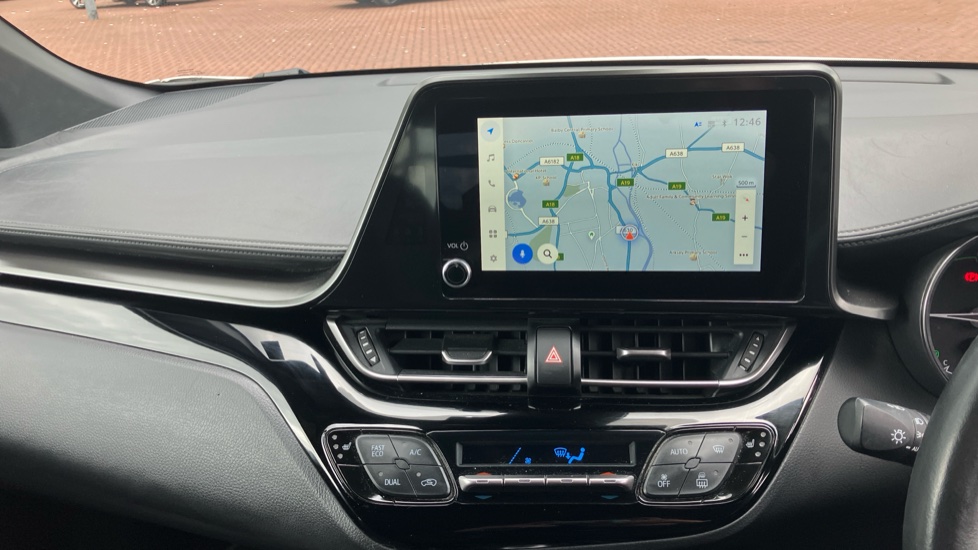 Toyota C-HR 1.8 Hybrid Design 5dr CVT Hybrid Hatchback - Image 9