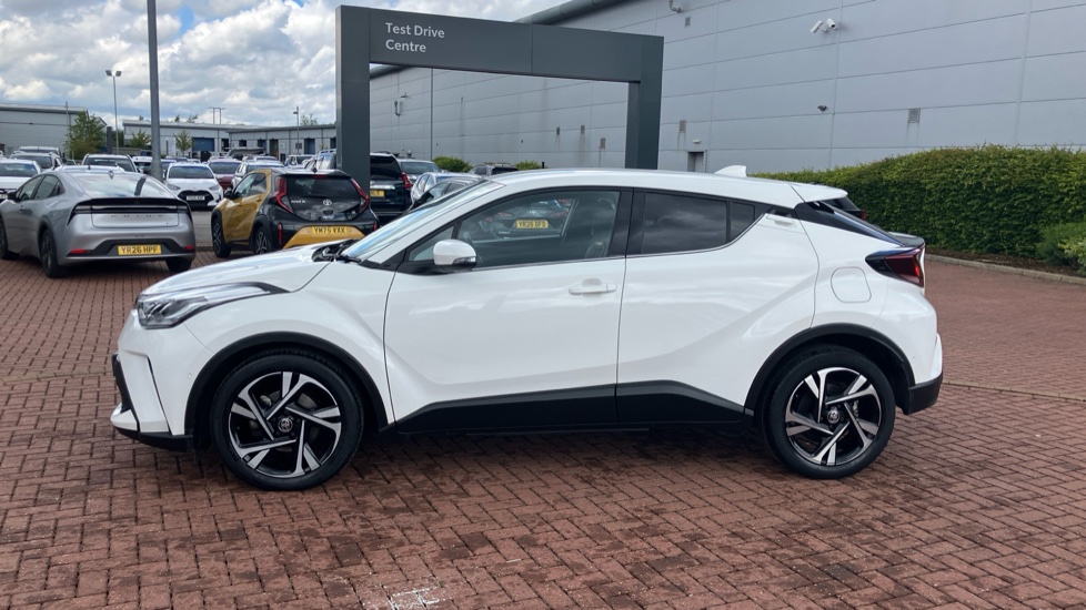 Toyota C-HR 1.8 Hybrid Design 5dr CVT Hybrid Hatchback - Image 42