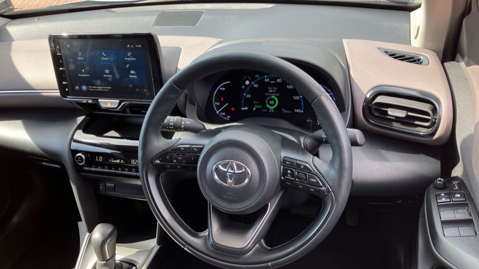 Toyota Yaris Cross 1.5 Hybrid Excel 5dr CVT Hybrid Estate - Image 7