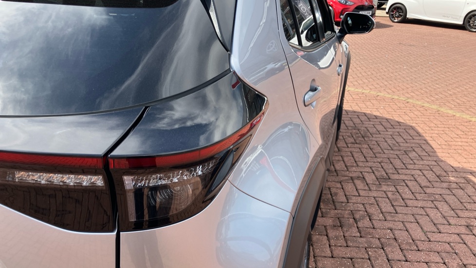 Toyota Yaris Cross 1.5 Hybrid Excel 5dr CVT Hybrid Estate - Image 21