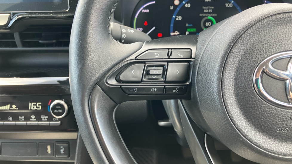 Toyota Yaris Cross 1.5 Hybrid Excel 5dr CVT Hybrid Estate - Image 34