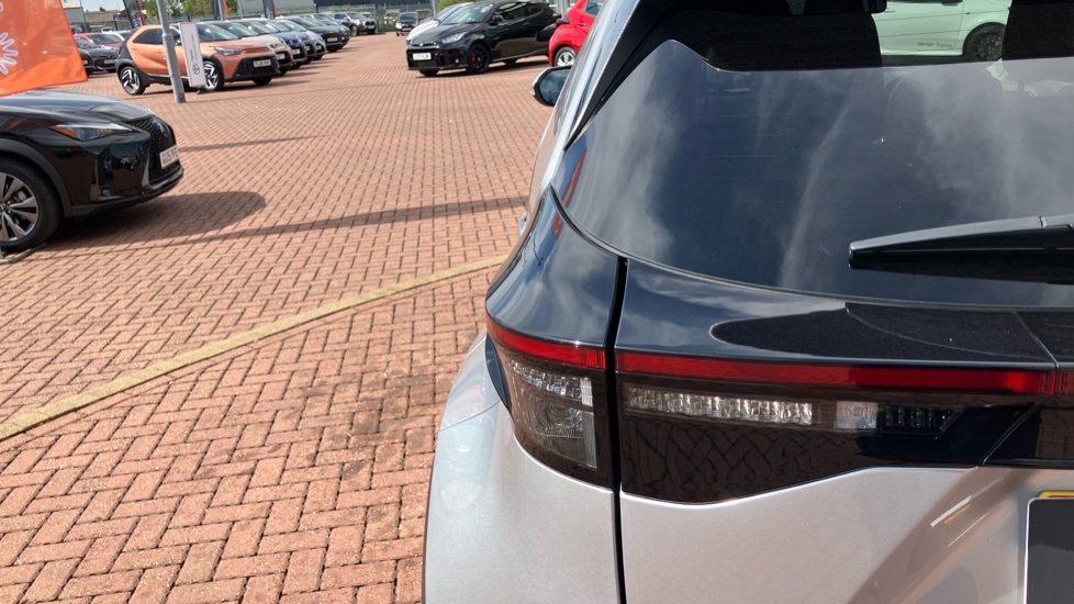 Toyota Yaris Cross 1.5 Hybrid Excel 5dr CVT Hybrid Estate - Image 36