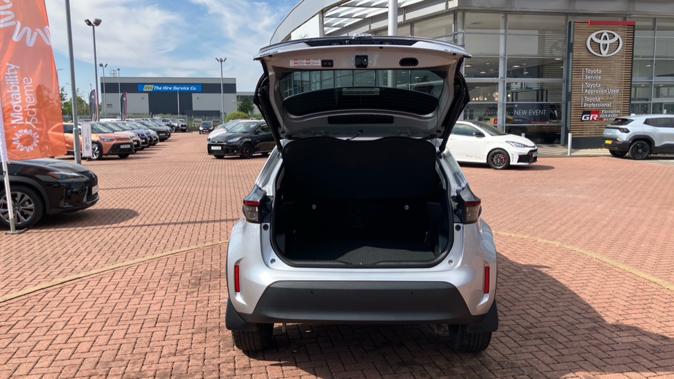 Toyota Yaris Cross 1.5 Hybrid Excel 5dr CVT Hybrid Estate - Image 51