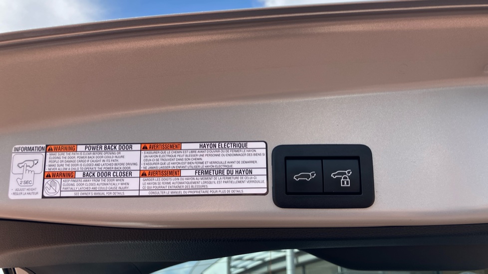 Toyota Yaris Cross 1.5 Hybrid Excel 5dr CVT Hybrid Estate - Image 53
