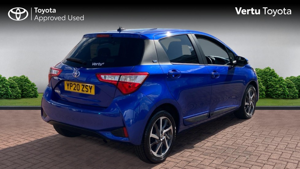 Toyota Yaris 1.5 VVT-i Y20 5dr CVT [Bi-tone] Petrol Hatchback - Image 2